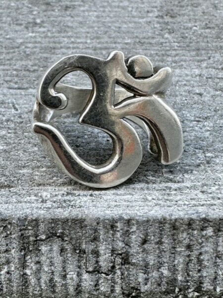 Ohm ring XL