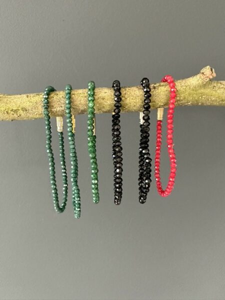 Petuel armbanden stones